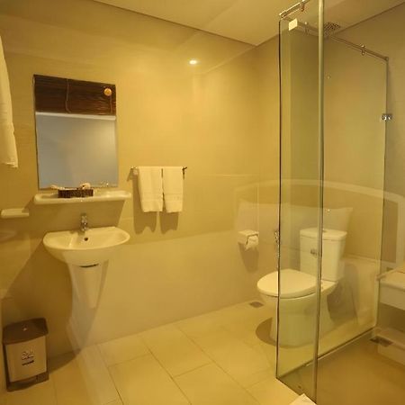 Kaka Hotel Дананг Экстерьер фото